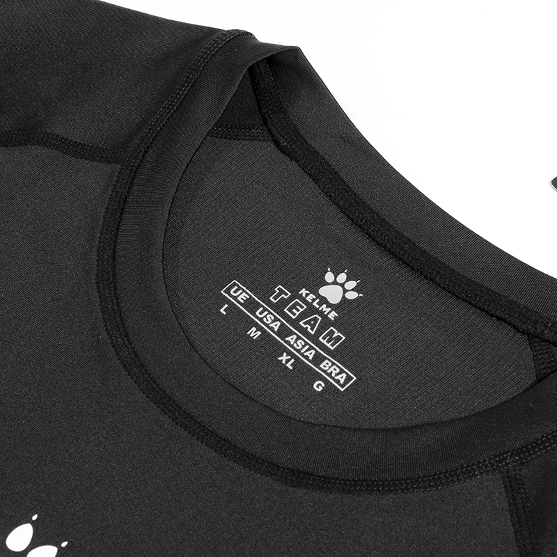 Kelme Men's Outdoor Running T- - مراجعة Running Gear Quick Dry وسعره